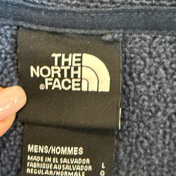 The North Face- Men’s navy quarter zip pullover. Size Large - Picture 2 of 7